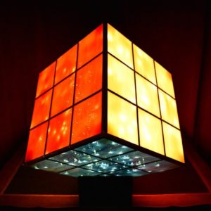 Luminaire artisanal Cube en Vitrail